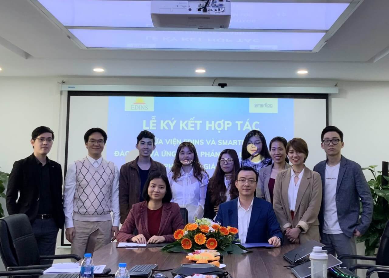Lễ ký kết hợp tác đào tạo và ứng dụng phần mềm Logistics 4.0 phiên bản giáo dục giữa Viện Edins và Công ty Smartlog