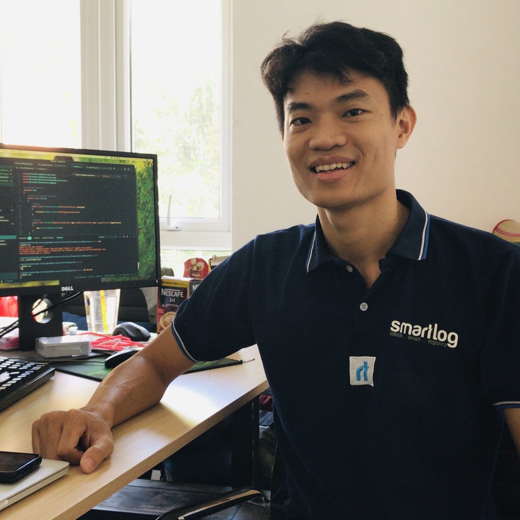 Anh Đặng Việt Hùng, Giám đốc công nghệ Công ty Smartlog